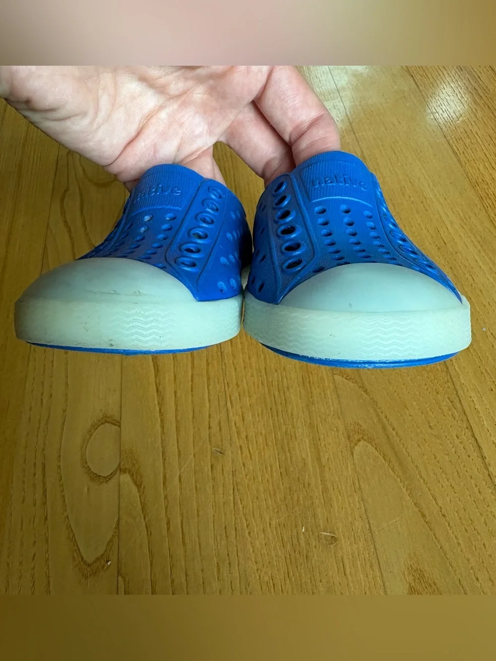 Native Jefferson slip-on sneakers Little Boys Shoes Royal Blue Kids Size C4